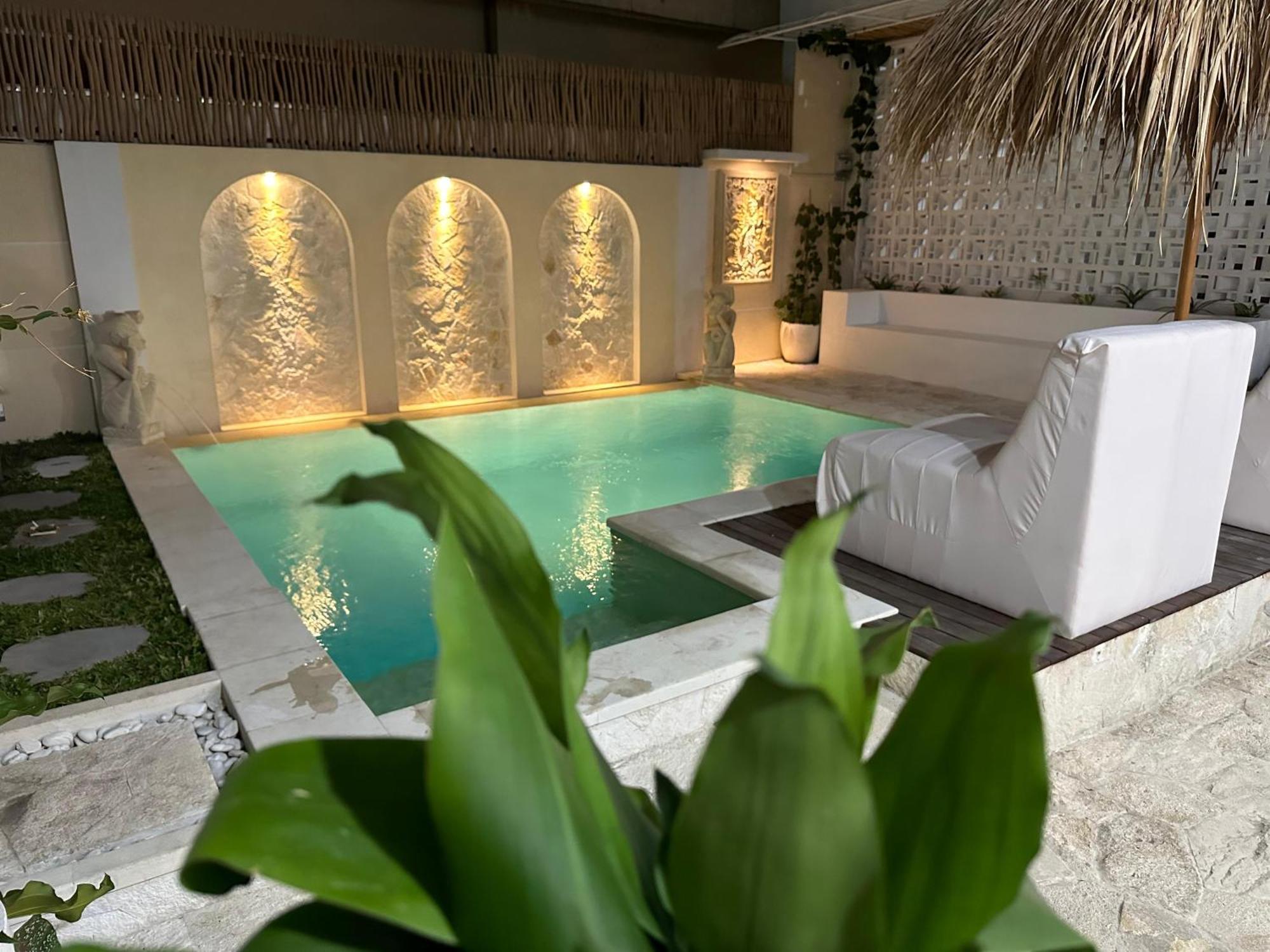 Tirta Mumbul Villa Badung  Eksteriør billede